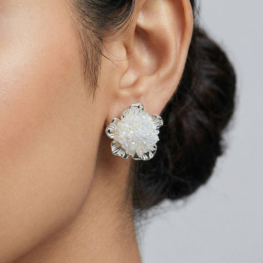 Luxora White Bunch with Silver Outline