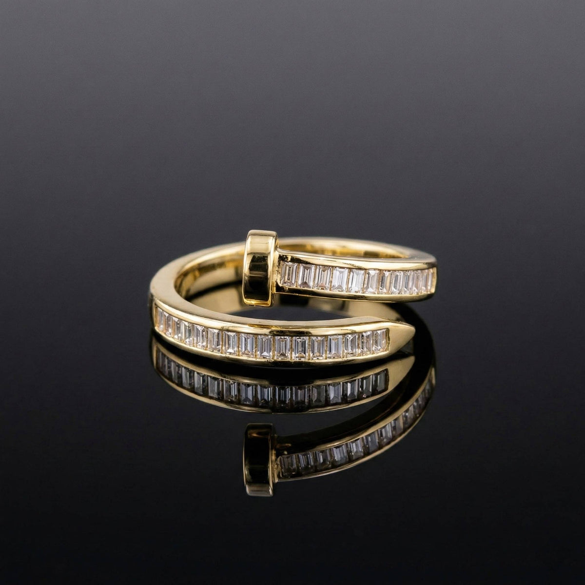 Luxora Modern Wrap-style RIng