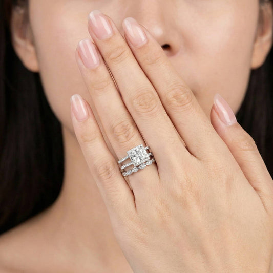 Luxora Elegant Diamond Ring