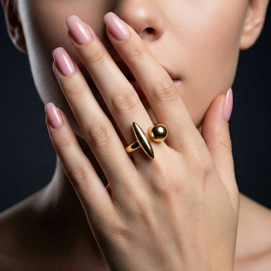 Luxora Modern Elegance Ring