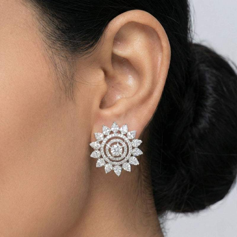 Luxora 3 Silver Circles with Petals Around (Studs)