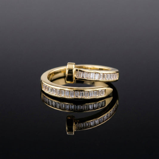 Luxora Modern Wrap-style RIng
