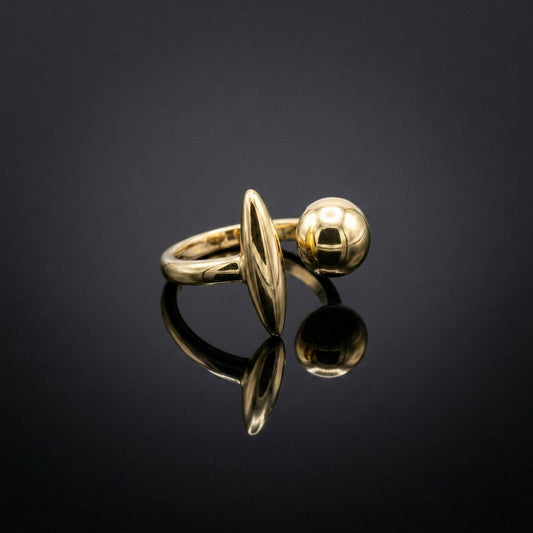 Luxora Modern Elegance Ring