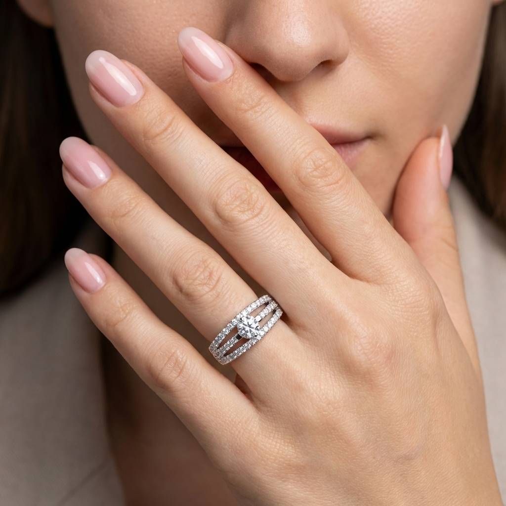 Luxora Elegant Ring
