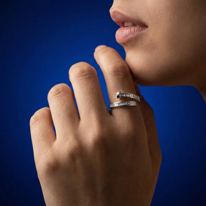 Luxora Modern Wrap-style RIng