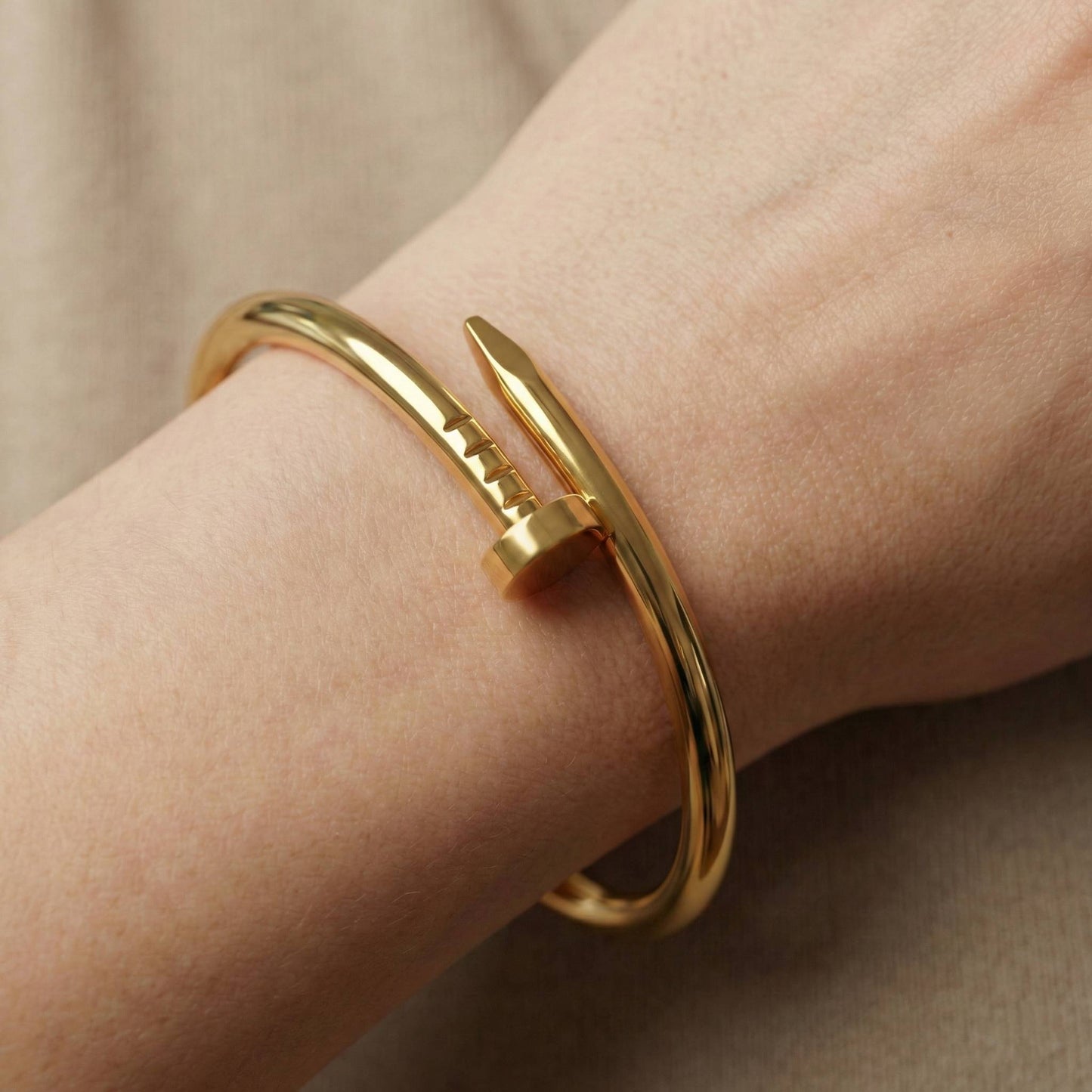 Luxora Gold Nail Type