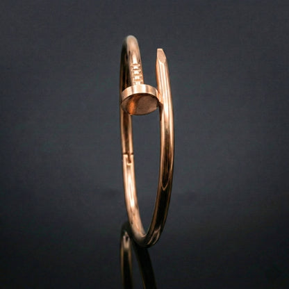Luxora Gold Nail Type