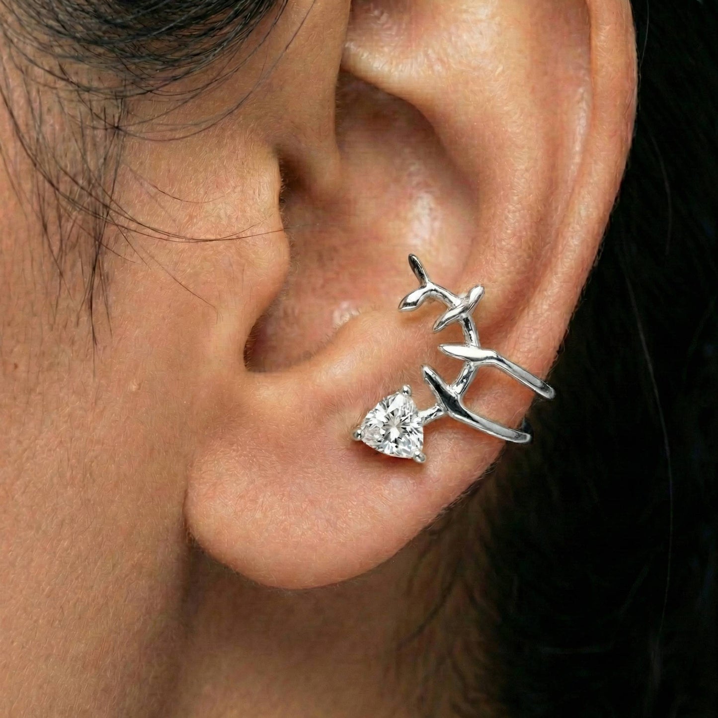 Luxora Single Stone Earcuff