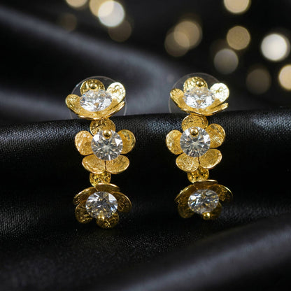 Luxora Golden Floral Hoops