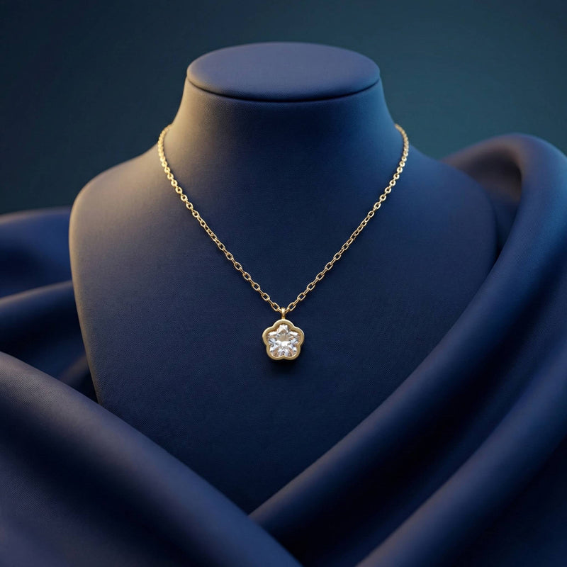 Luxora Solitaire Flower