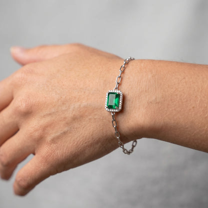 Luxora Emerald Radiance Solitaire Bracelet