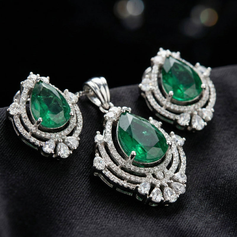 Luxora Tear Drop Design with Emerald Green Diamond