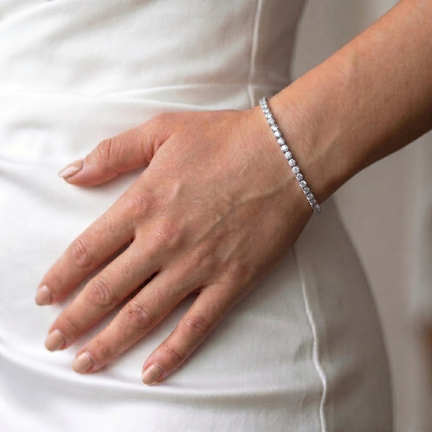 Luxora Diamond Glow Tennis Bracelet
