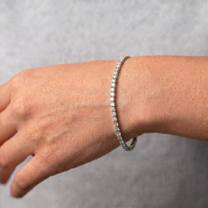 Luxora Diamond Glow Tennis Bracelet